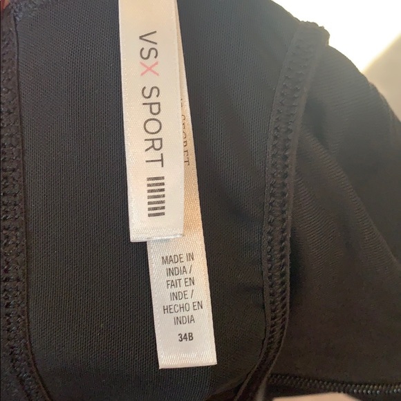 3/$20🔆VS knock out sports bra - Picture 3 of 4